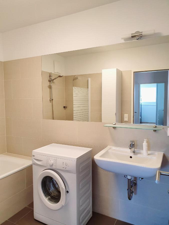 Near Lake Two Bedroom Fully Furnished Apartment ウィーン エクステリア 写真